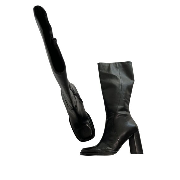 Coup D’etat knee High Heeled Boots in Black - Picture 2 of 8